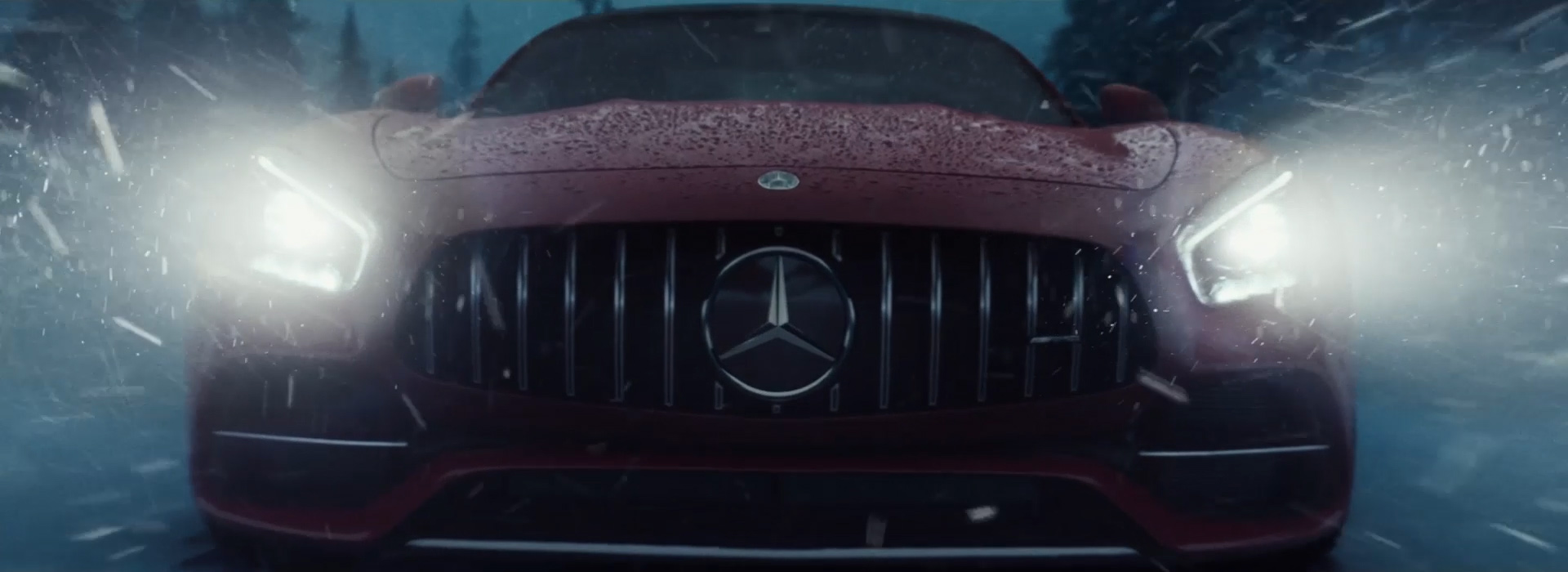 Mercedes-Benz 2017 Winter Event Commercial – "Pit Stop"